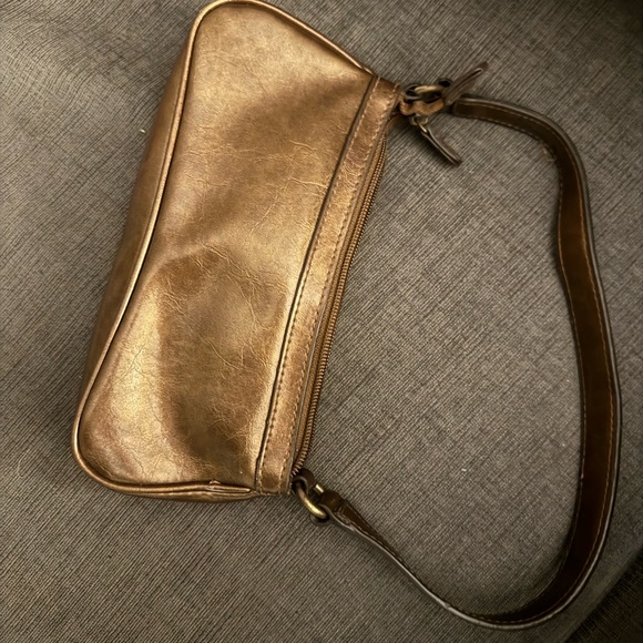 Mini leather shoulder purse; great condition - Picture 2 of 4